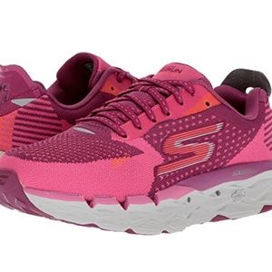 Skechers GOrun Ultra Road 2 Running Shoe